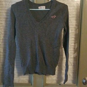 Hollister V neck sweater